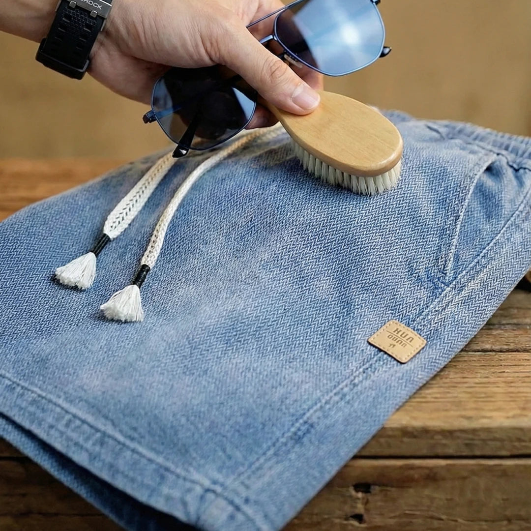 [Leve 4, Pague Só 2!] Bermuda Jeans Knox Masculina em Sarja de Algodão e Poliéster com Cós Elástico + BRINDES